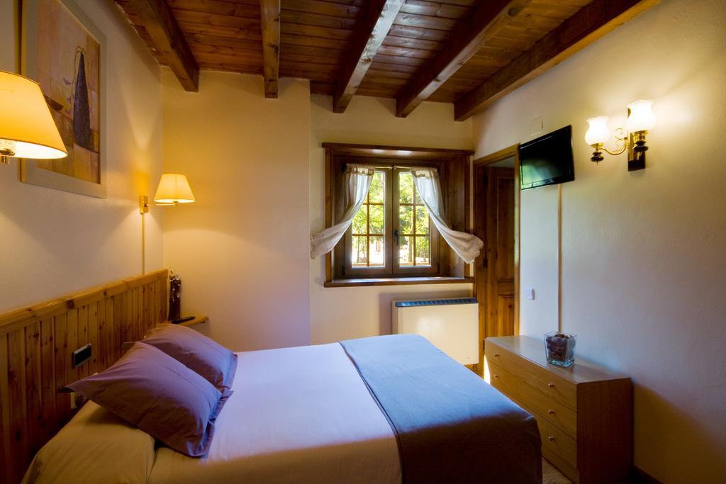 El Bouquet Hotel Pla de l'Ermita Phòng bức ảnh