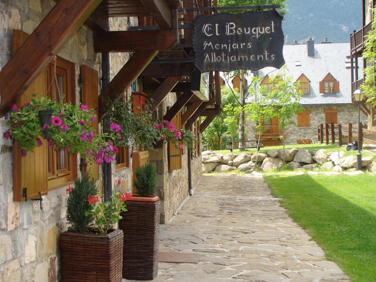 El Bouquet Hotel Pla de l'Ermita Ngoại thất bức ảnh