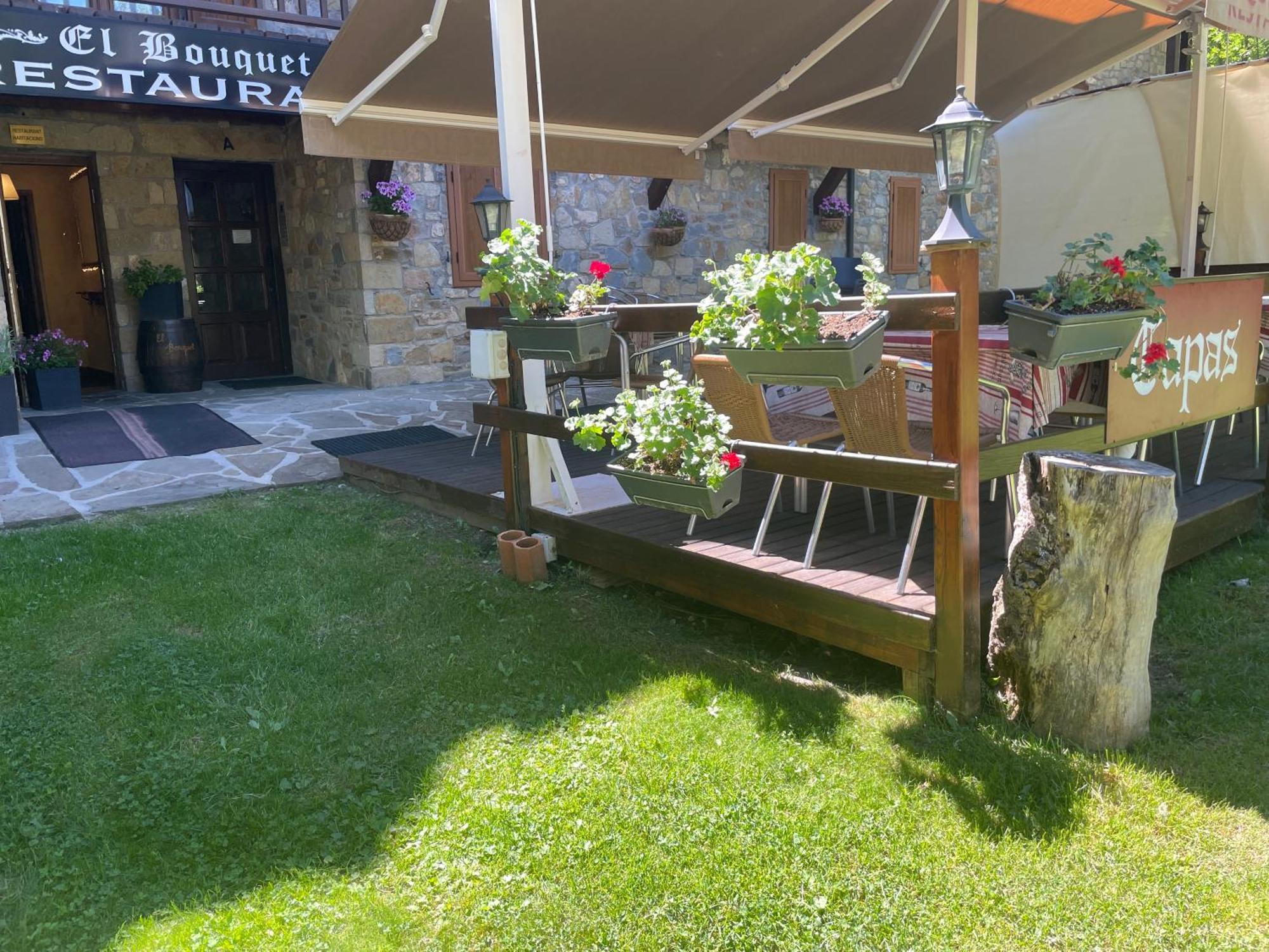 El Bouquet Hotel Pla de l'Ermita Ngoại thất bức ảnh